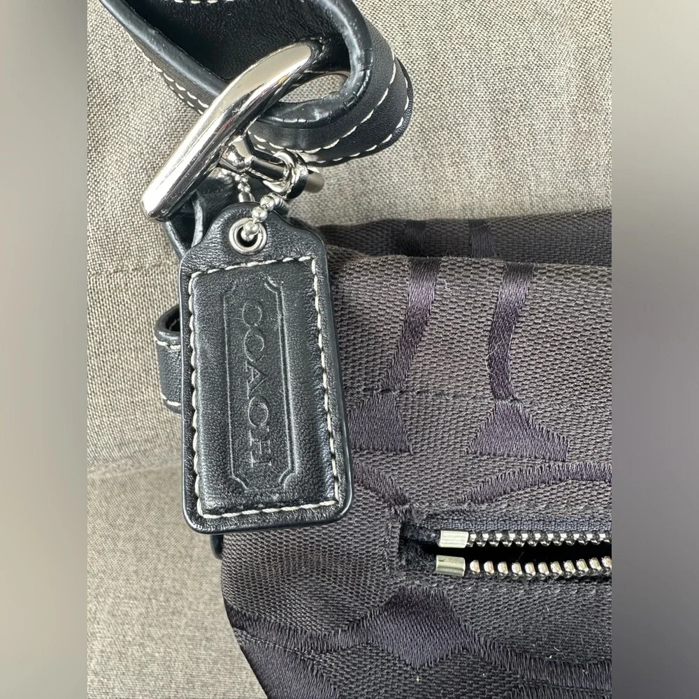 Black coach signature bag - Picture 4 of 6